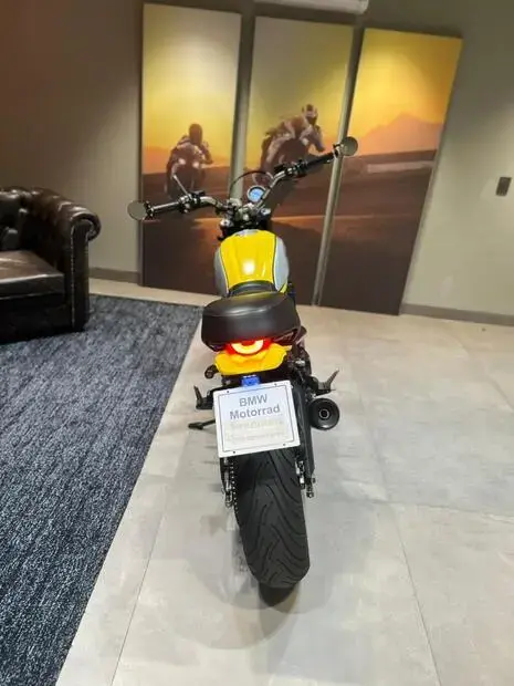 Ducati Scrambler ICON 800cc
