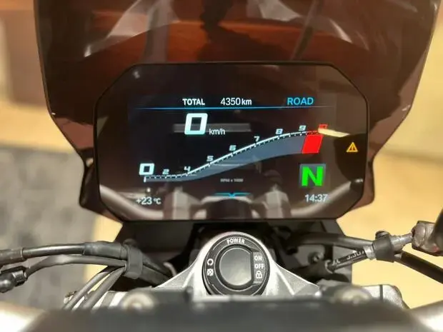 Bmw F 900 R Sport Plus