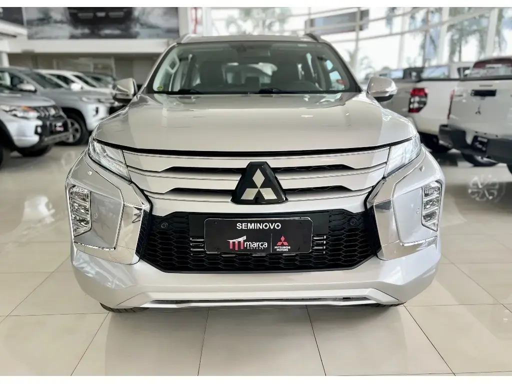 galeria PAJERO SPORT