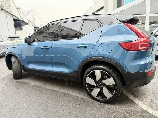 Volvo XC40 P8 RECHARGE TWIN ELECTRIC ULTIMATE AWD