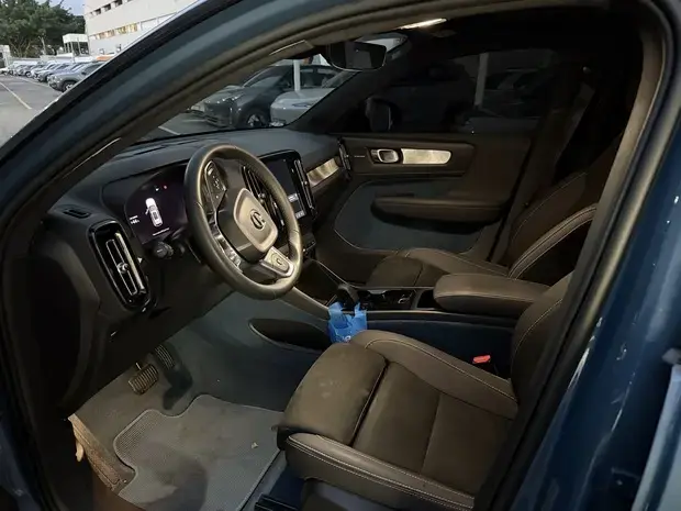 Volvo XC40 P8 RECHARGE TWIN ELECTRIC ULTIMATE AWD