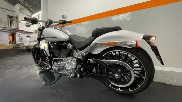 Harley Davidson Breakout 117