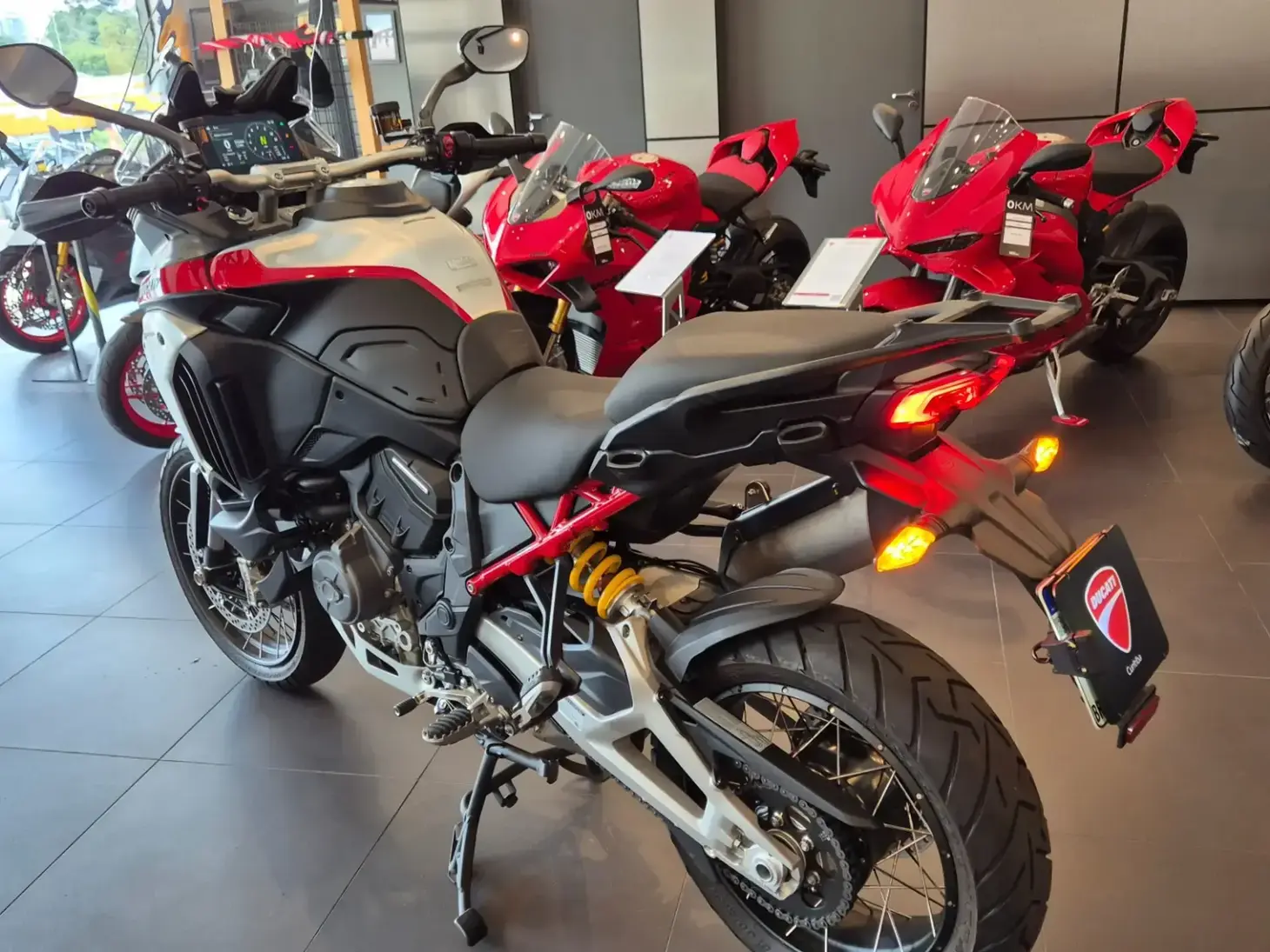 galeria DUCATI MULTISTRADA 1200 V4 RALLY ADVENTURE