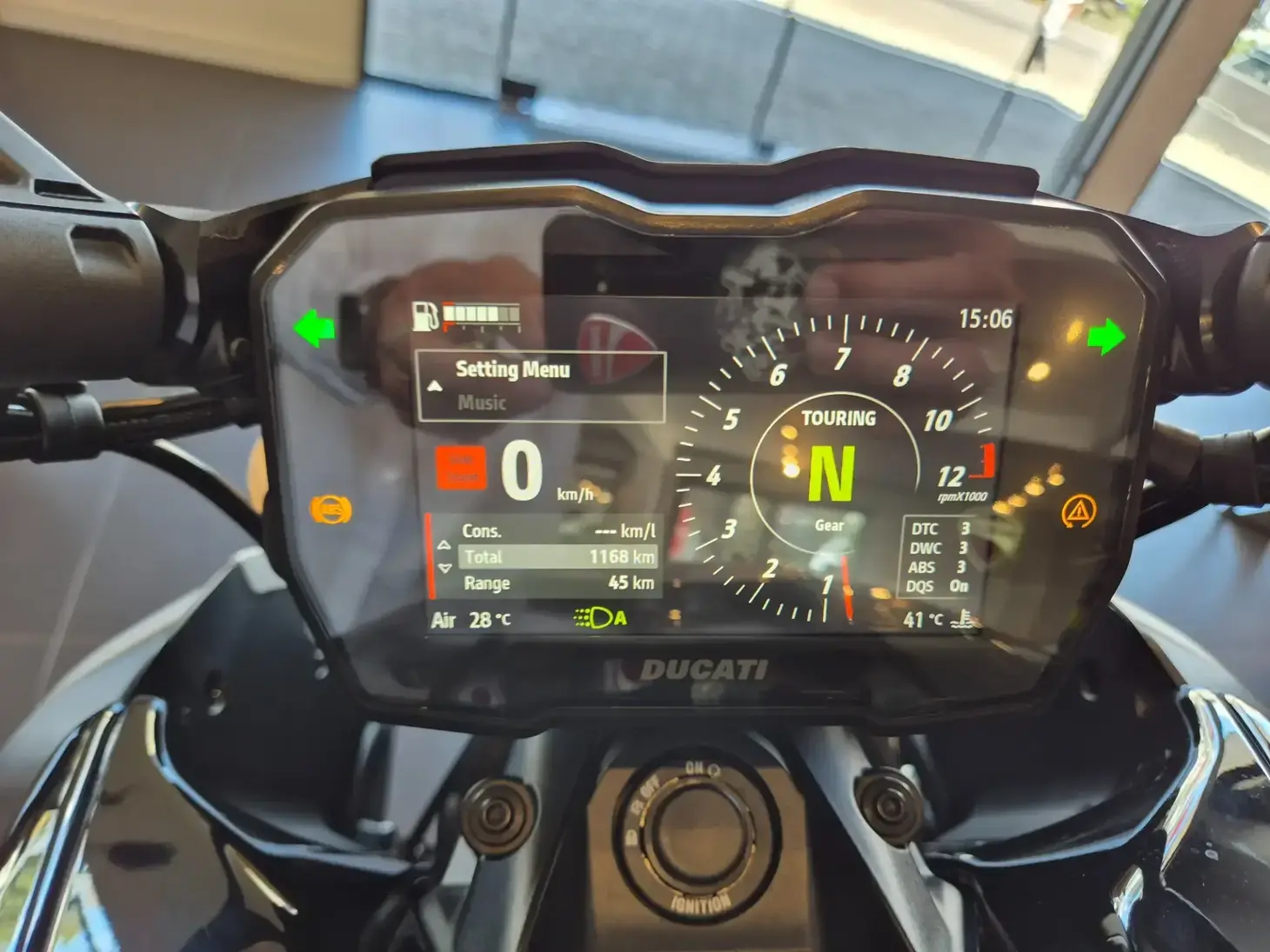 galeria DUCATI DIAVEL V4