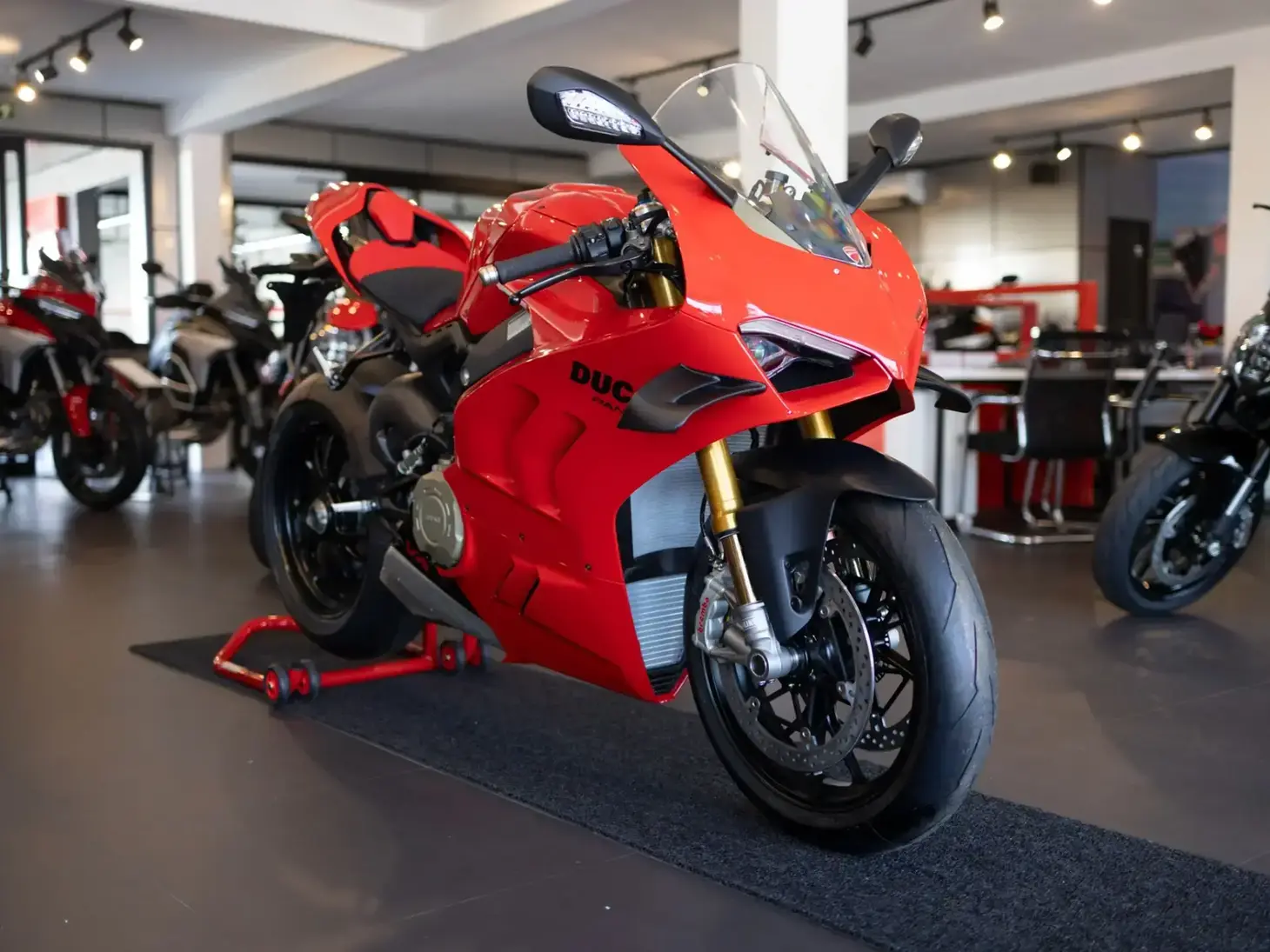 galeria DUCATI PANIGALE V4 S
