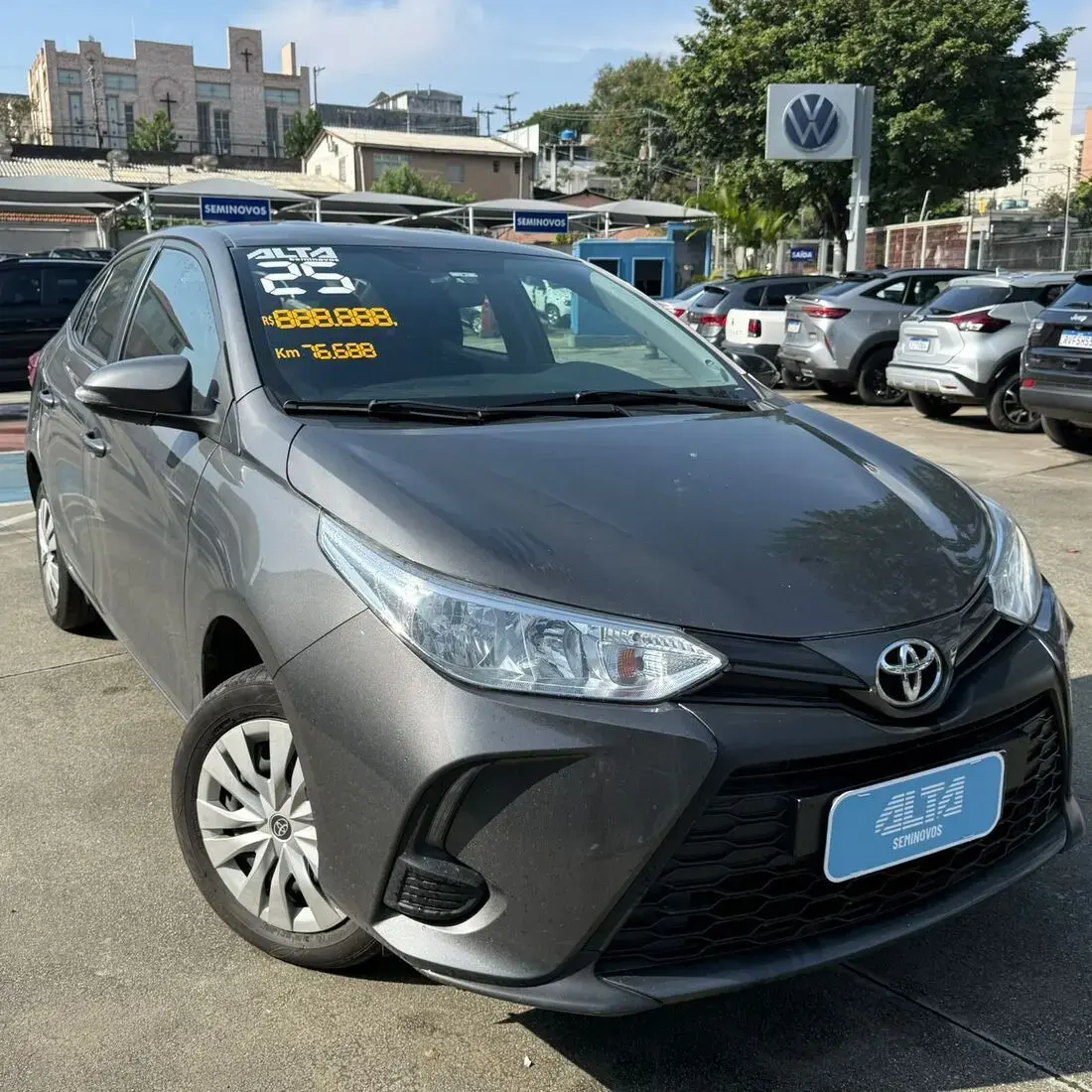 galeria Yaris Sedan