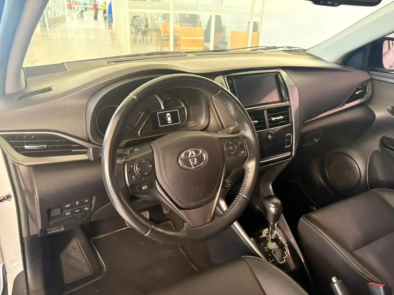 galeria YARIS