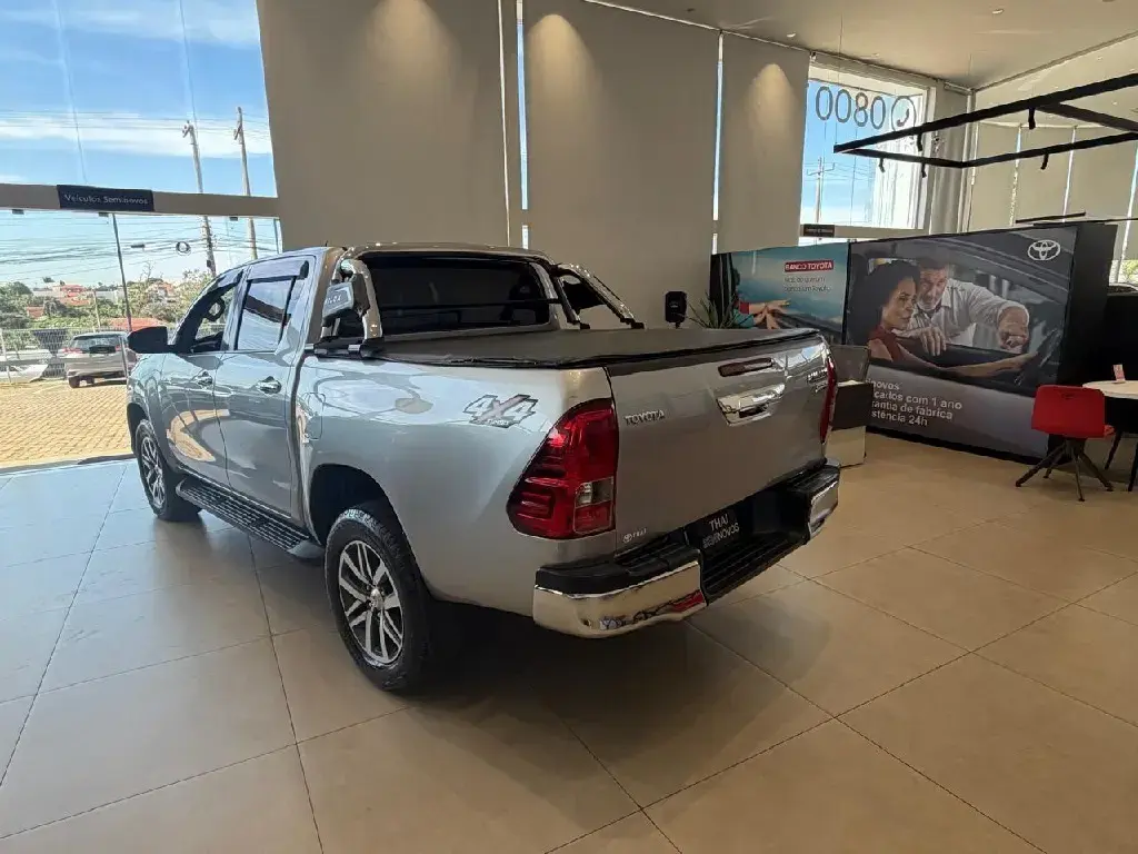 galeria HILUX