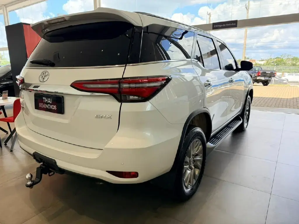 galeria HILUX SW4