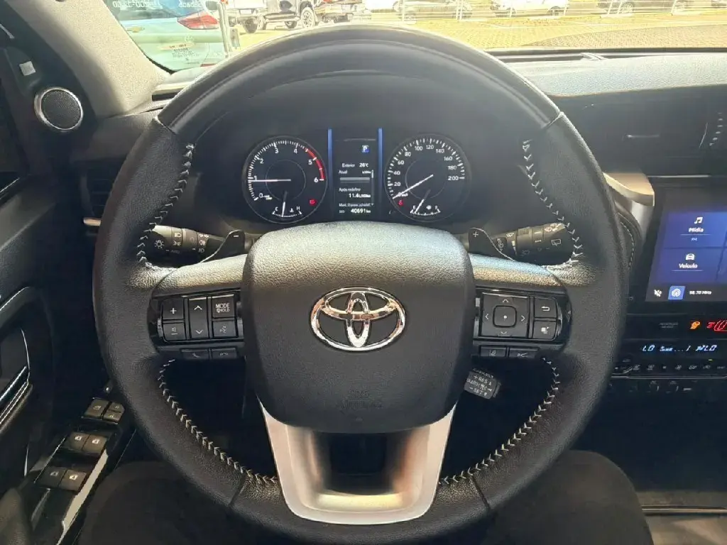 galeria HILUX SW4