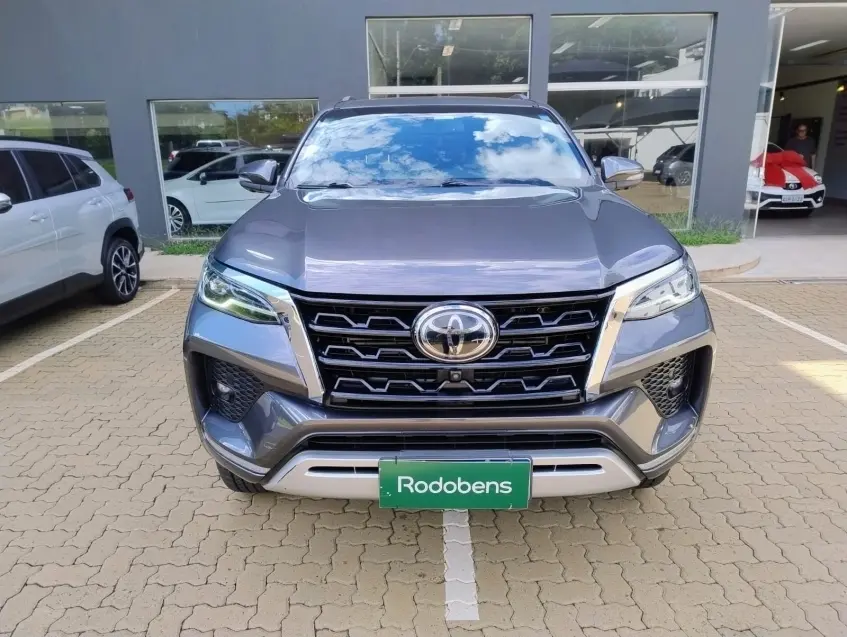 galeria HILUX SW4