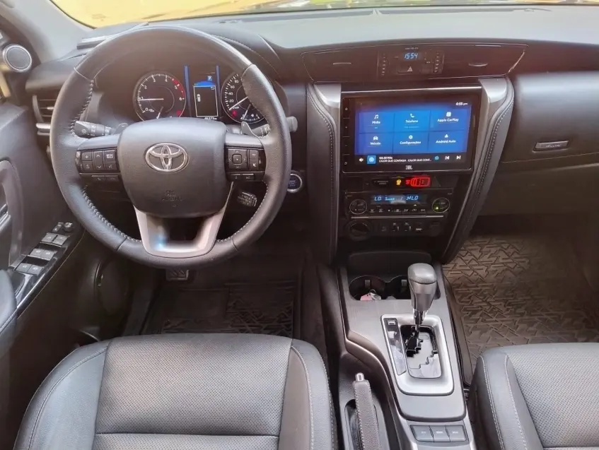 galeria HILUX SW4