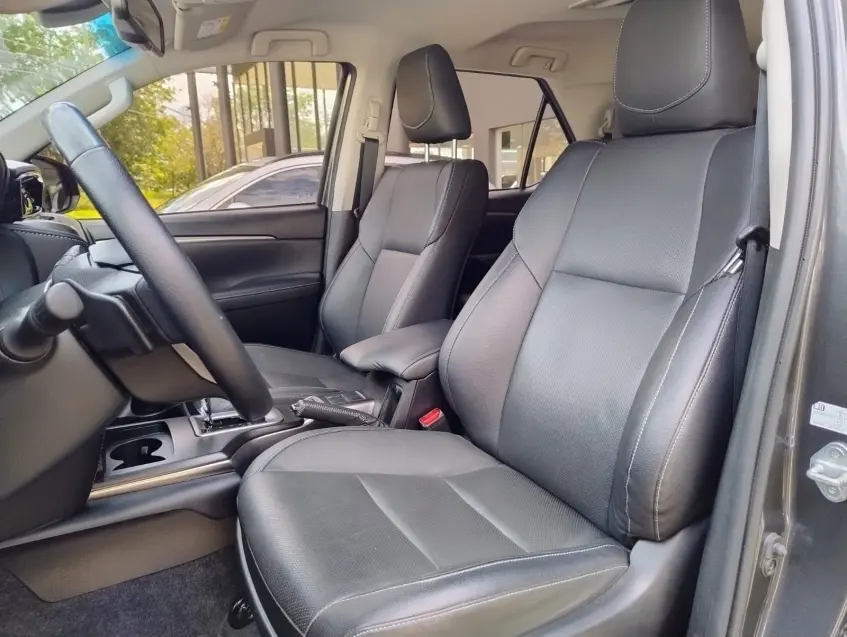 galeria HILUX SW4