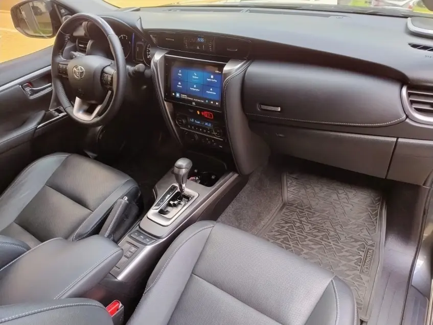 galeria HILUX SW4
