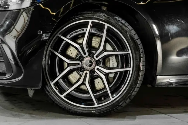 Mercedes Benz C 300 2.0 EQ BOOST HÍBRIDO AMG LINE 9G-TRONIC