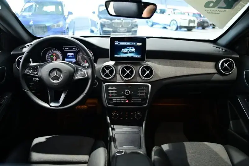 galeria GLA 200