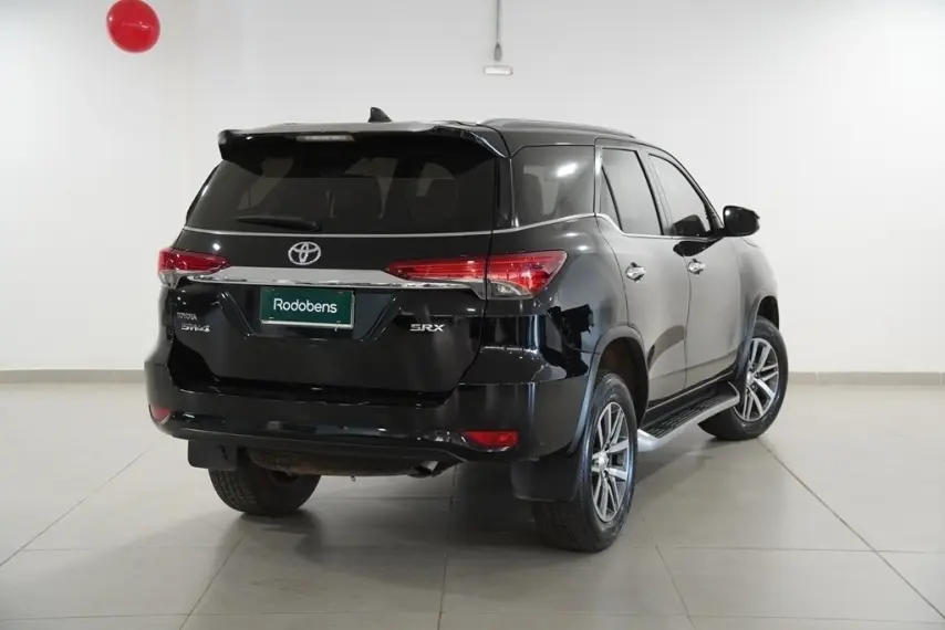 galeria HILUX SW4