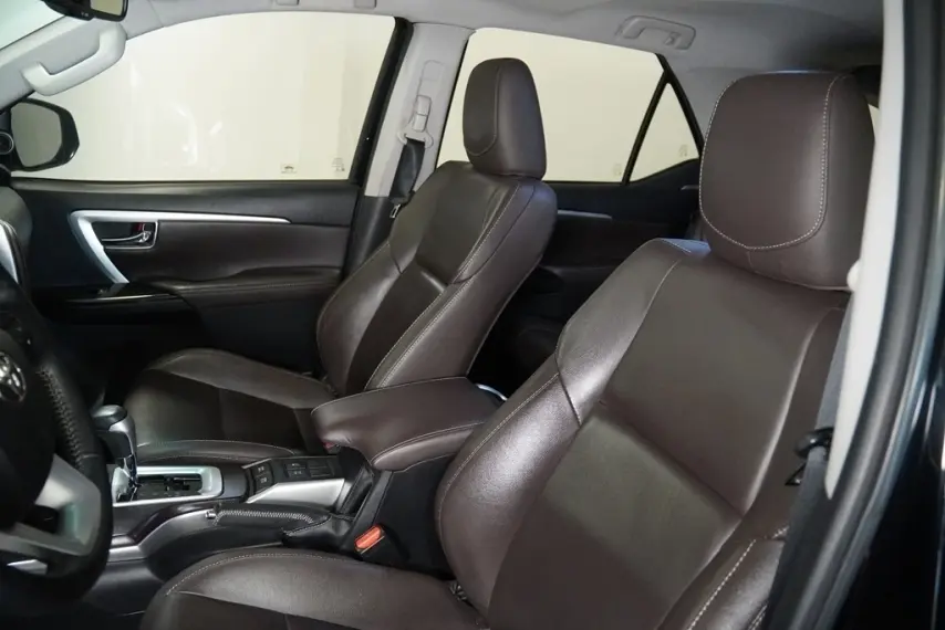 galeria HILUX SW4
