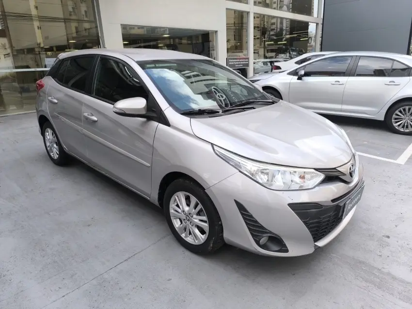 galeria YARIS