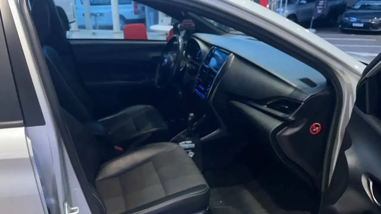 galeria YARIS XS HATCH