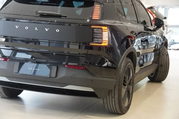 Volvo EX30 69 KW ELÉTRICO CROSS COUNTRY