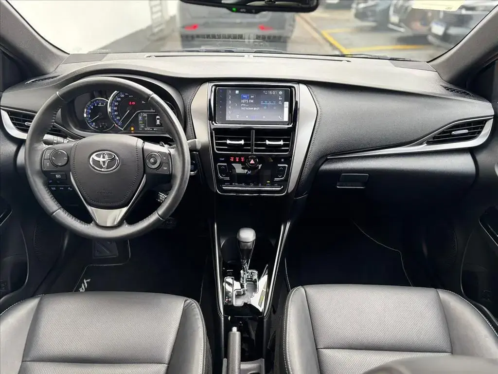 galeria YARIS