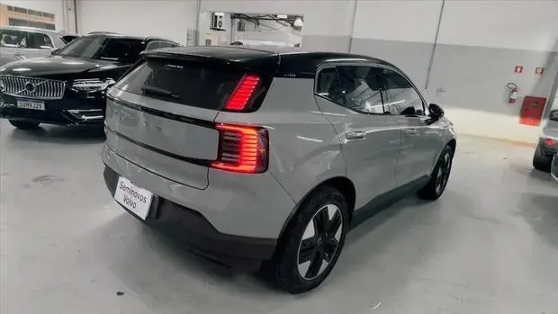 Volvo EX30 51 KW ELÉTRICO CORE