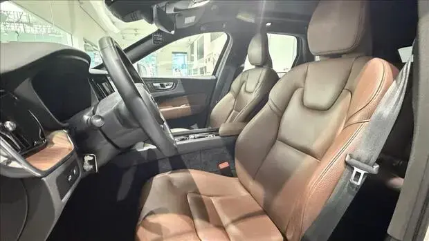 Volvo XC60 2.0 T8 RECHARGE PLUS AWD GEARTRONIC