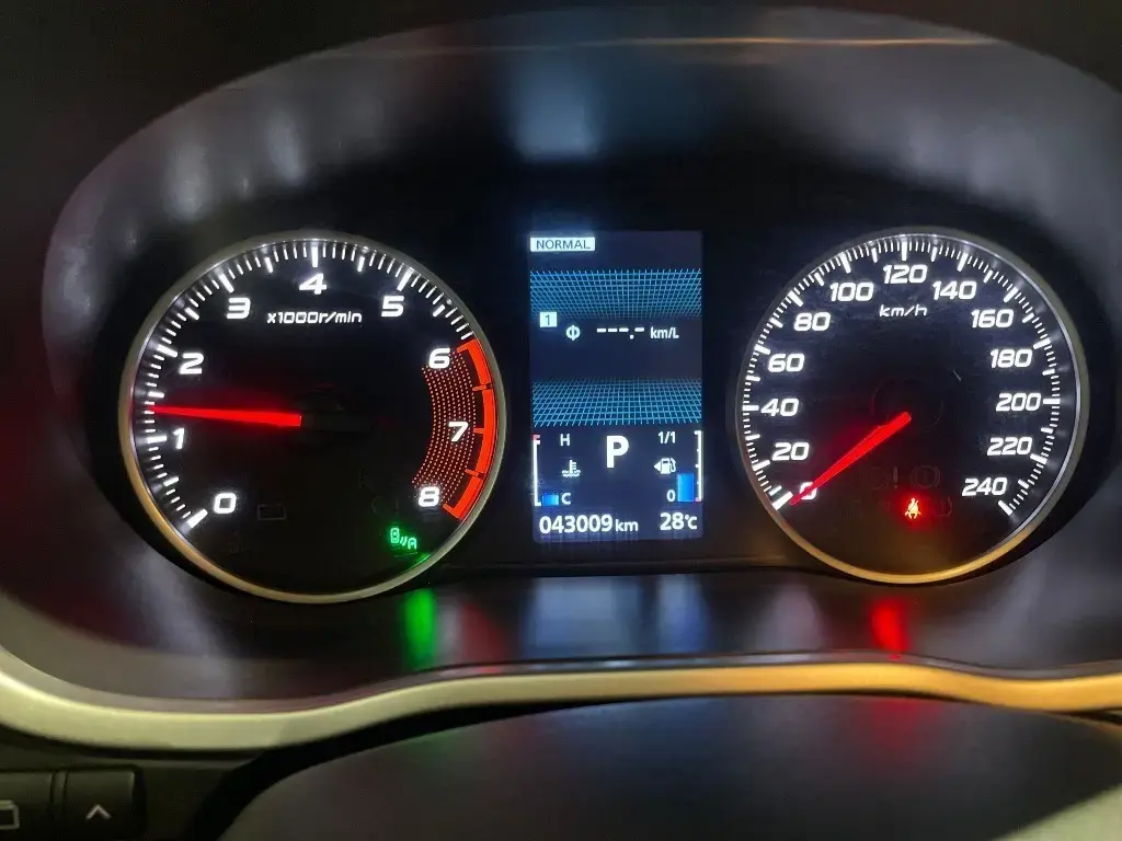 galeria ECLIPSE CROSS