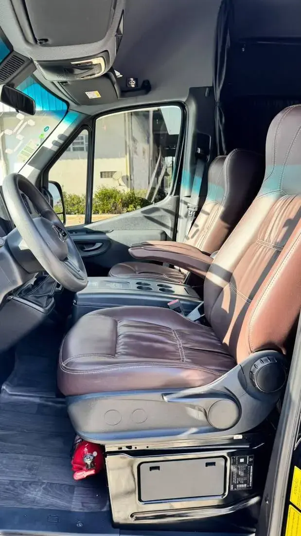 galeria SPRINTER 517 VAN 10 LUGARES EXECUTIVA