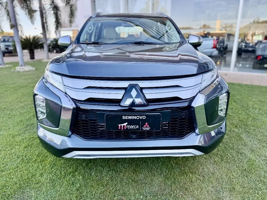 galeria PAJERO SPORT