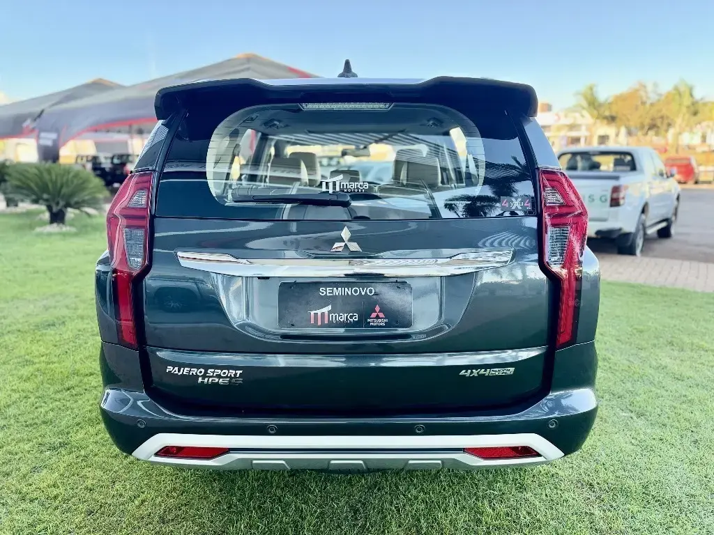 galeria PAJERO SPORT