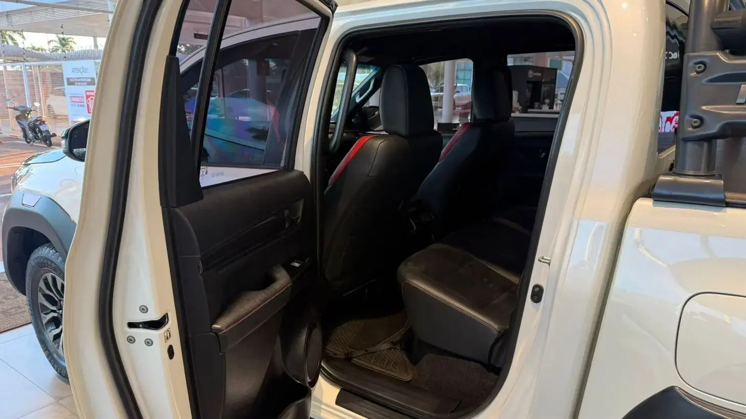 galeria HILUX
