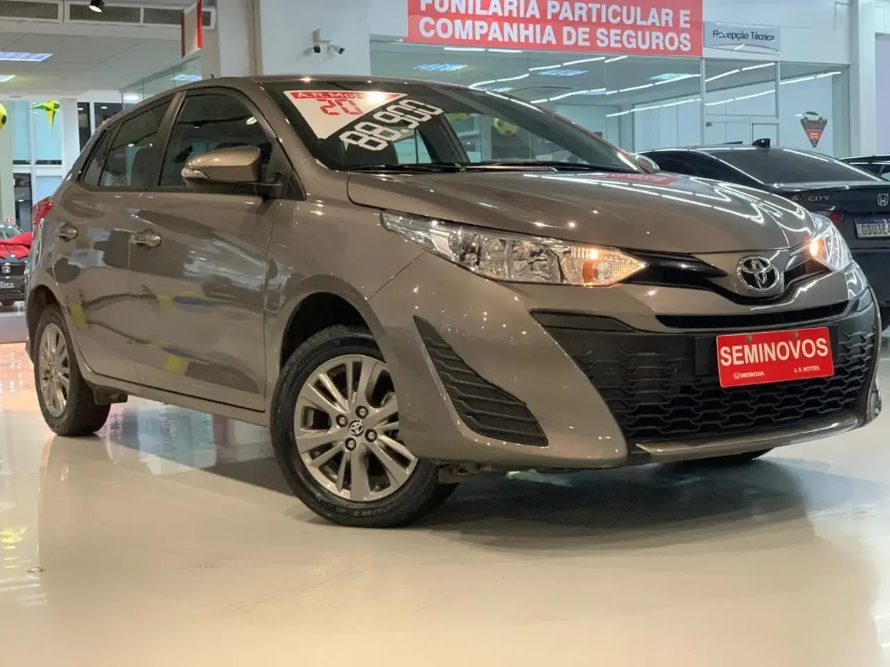 galeria Yaris