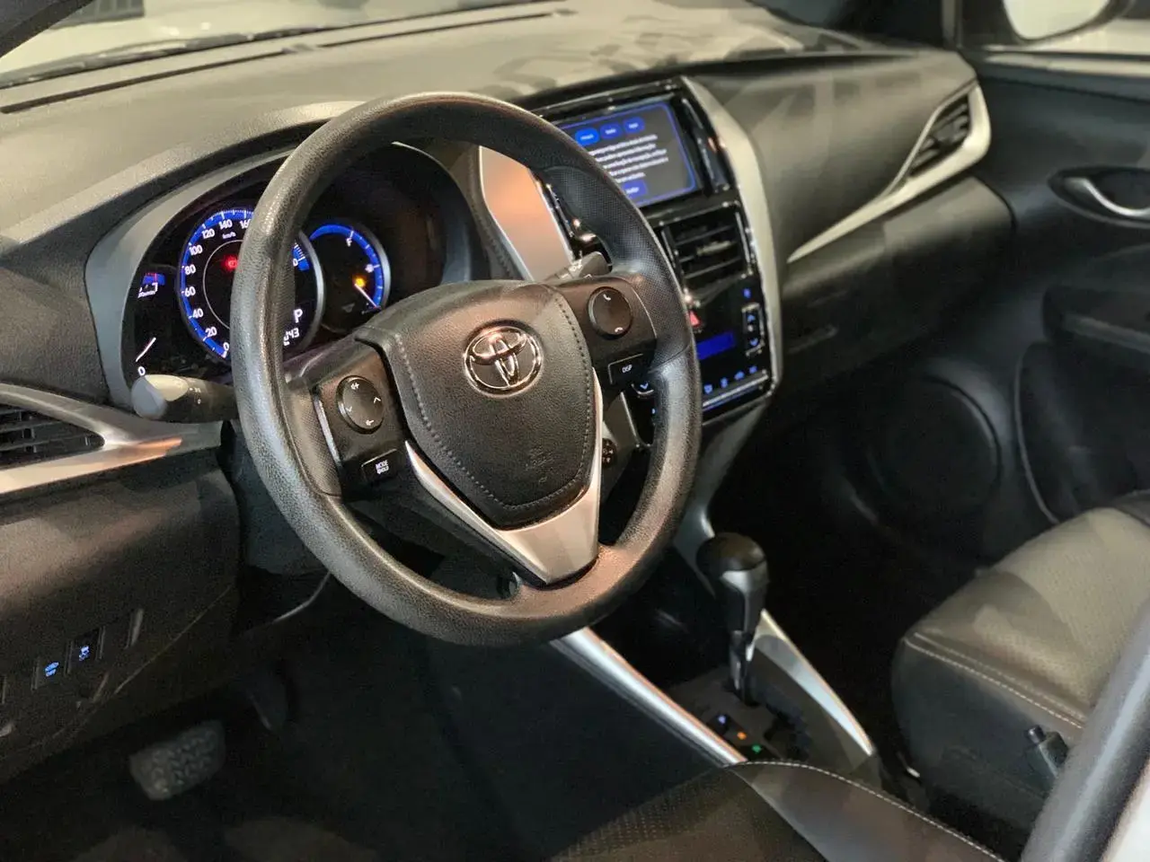 galeria Yaris