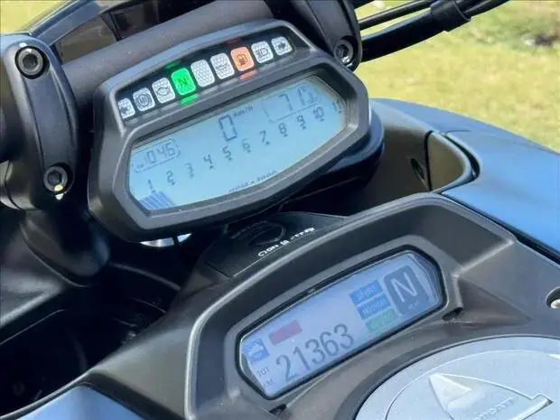 Ducati DIAVEL DARK
