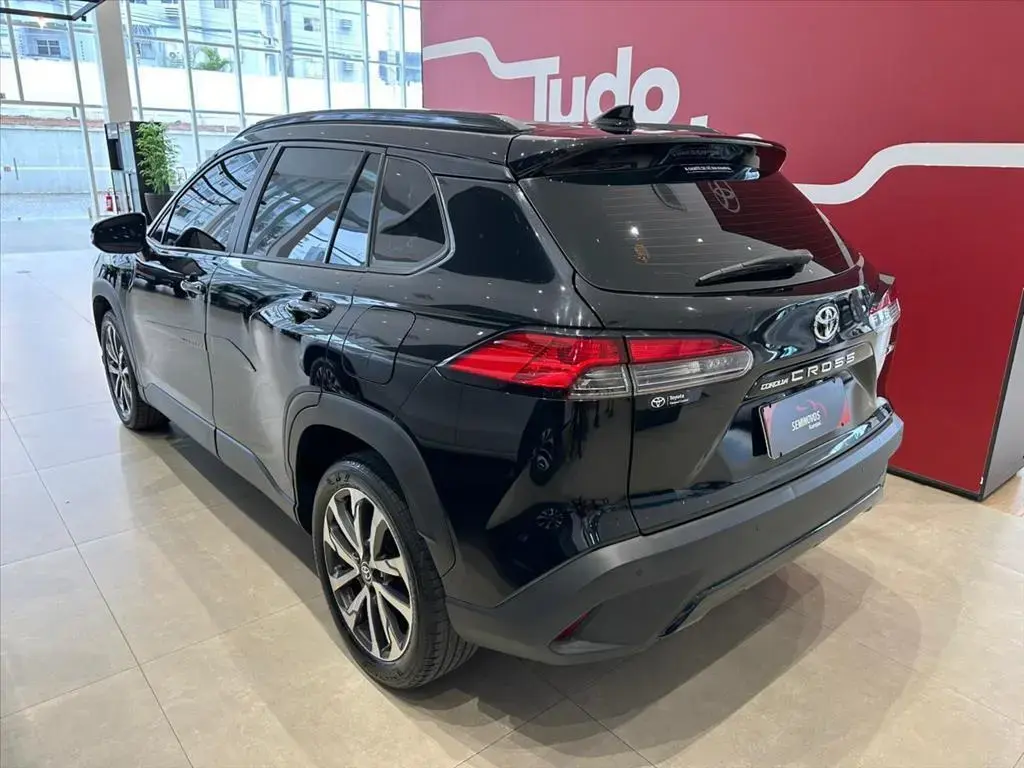 galeria COROLLA CROSS