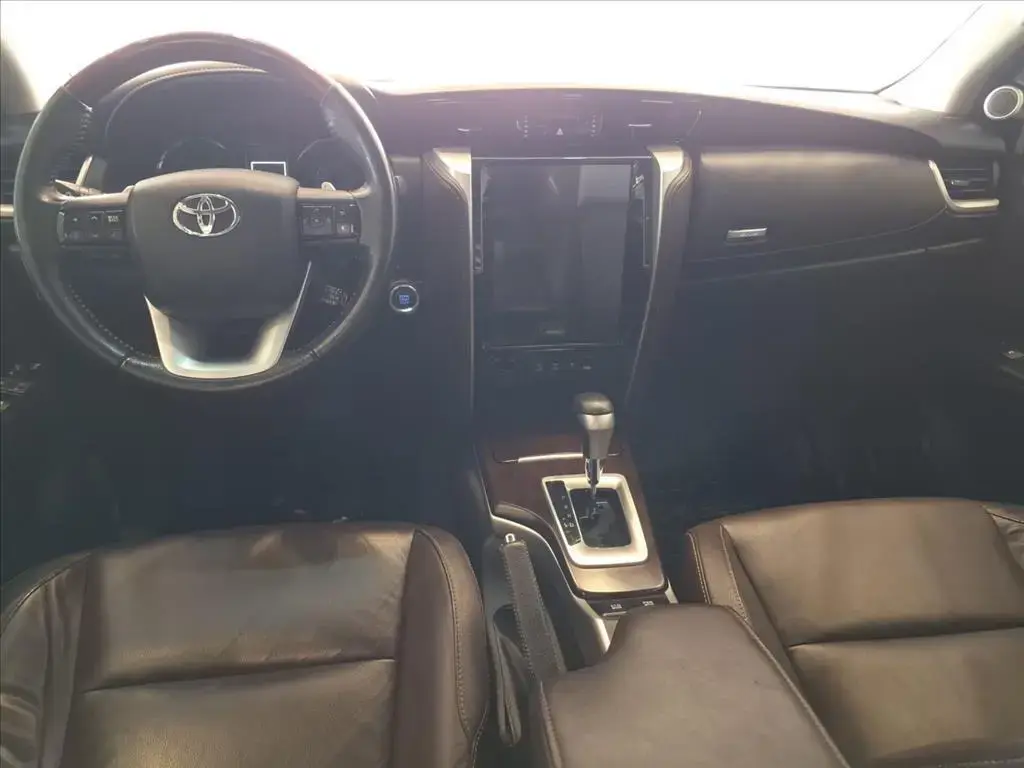 galeria HILUX SW4