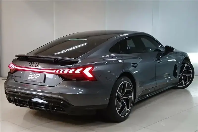 galeria E-TRON GT