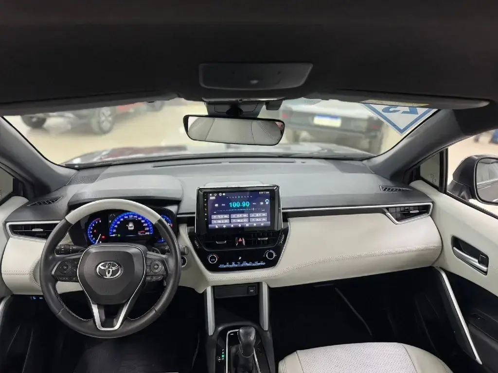 galeria Corolla Cross