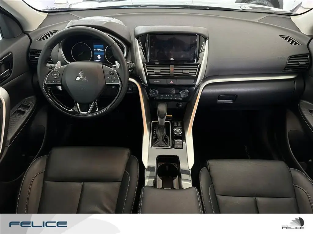 galeria ECLIPSE CROSS