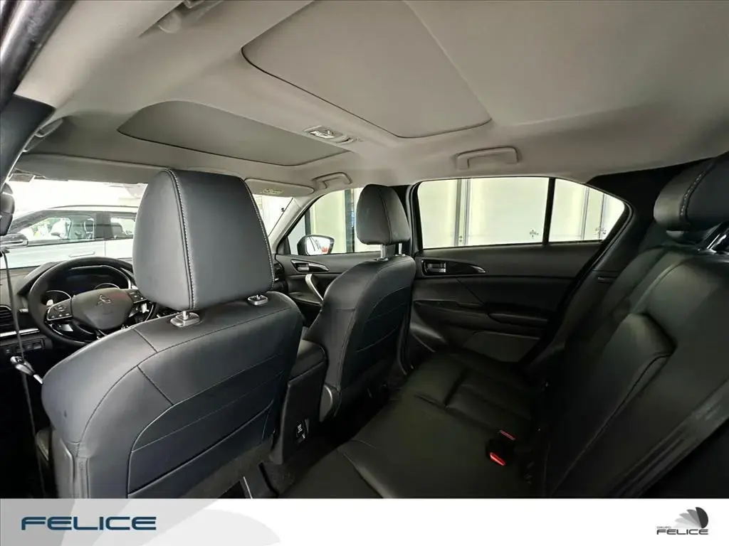 galeria ECLIPSE CROSS