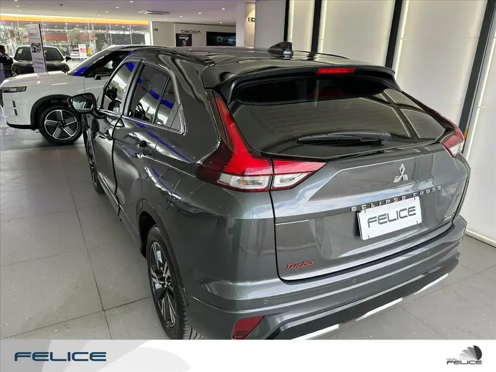 galeria ECLIPSE CROSS