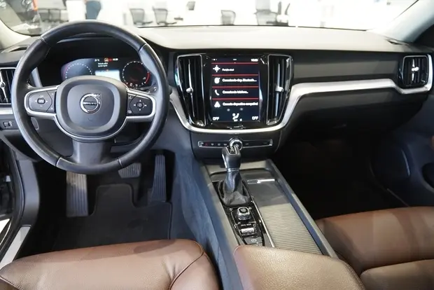 Volvo S60 2.0 T4 MOMENTUM GASOLINA 4P AUTOMÁTICO