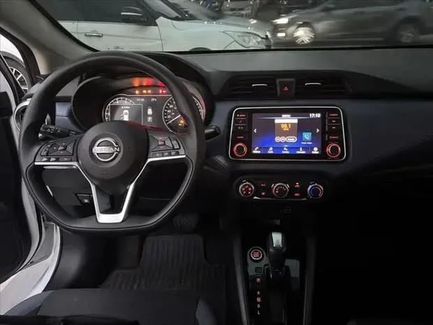 Nissan VERSA 1.6 16V FLEX ADVANCE XTRONIC