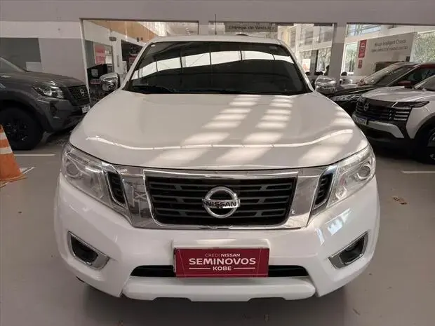 Nissan FRONTIER 2.3 16V TURBO DIESEL XE CD 4X4 AUTOMÁTICO
