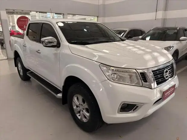 Nissan FRONTIER 2.3 16V TURBO DIESEL XE CD 4X4 AUTOMÁTICO