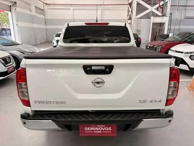 Nissan FRONTIER 2.3 16V TURBO DIESEL XE CD 4X4 AUTOMÁTICO