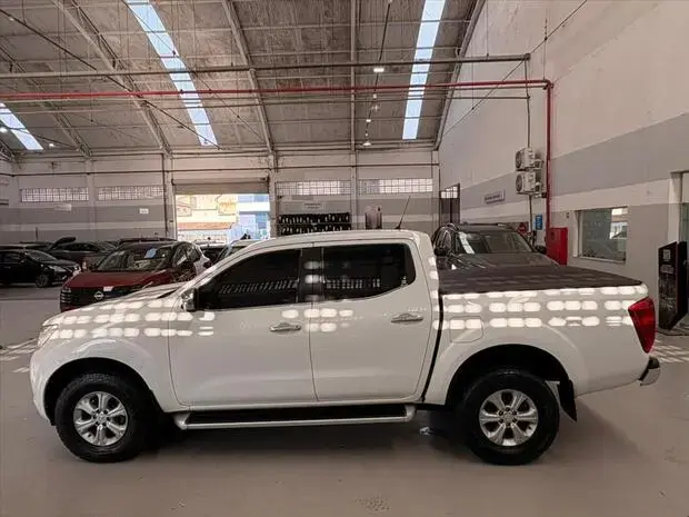 Nissan FRONTIER 2.3 16V TURBO DIESEL XE CD 4X4 AUTOMÁTICO