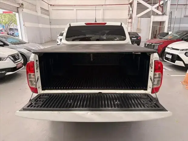 Nissan FRONTIER 2.3 16V TURBO DIESEL XE CD 4X4 AUTOMÁTICO